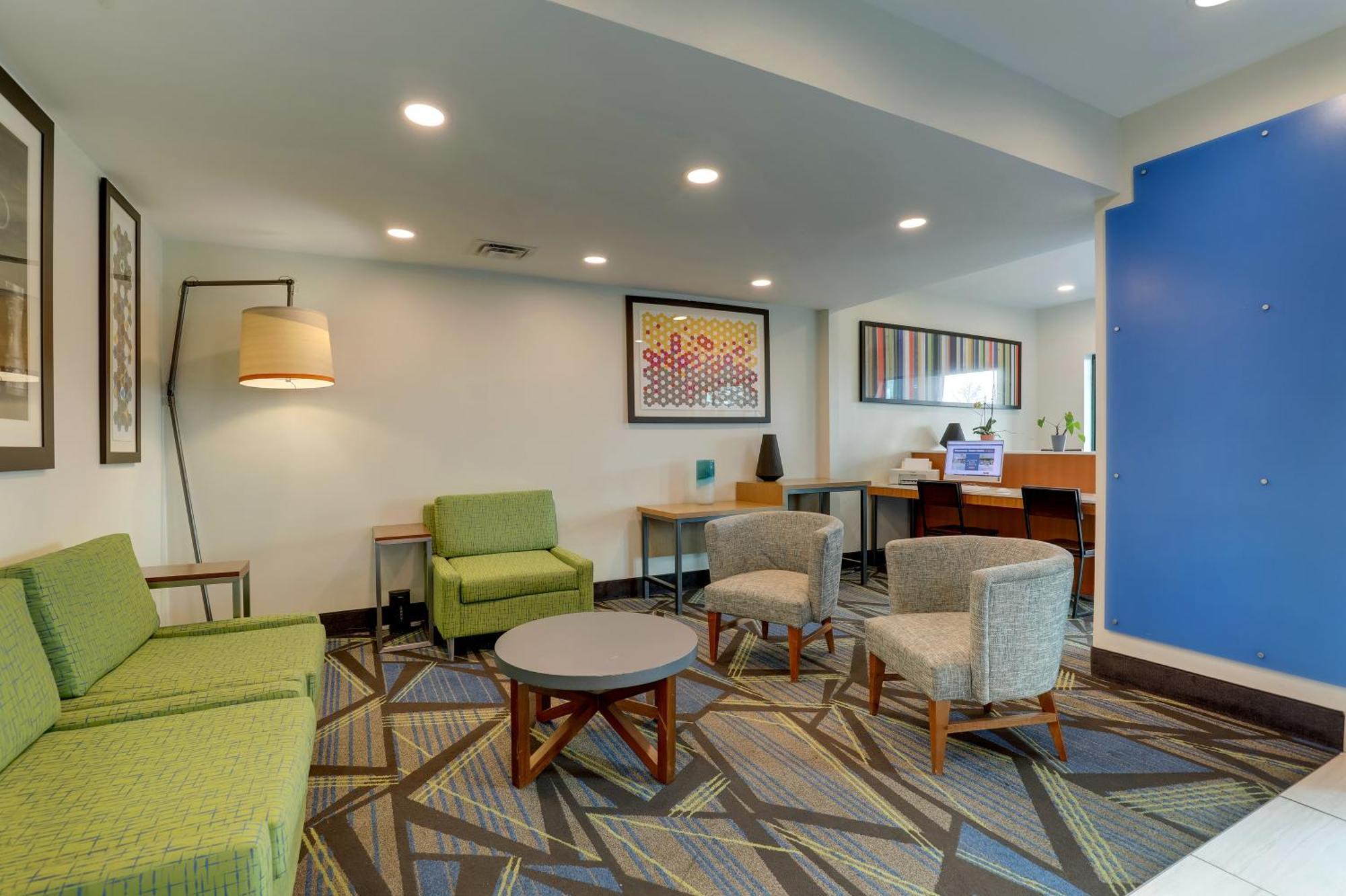 Holiday Inn Express Hotel & Suites Bryan-Montpelier By Ihg Holiday City Exterior foto