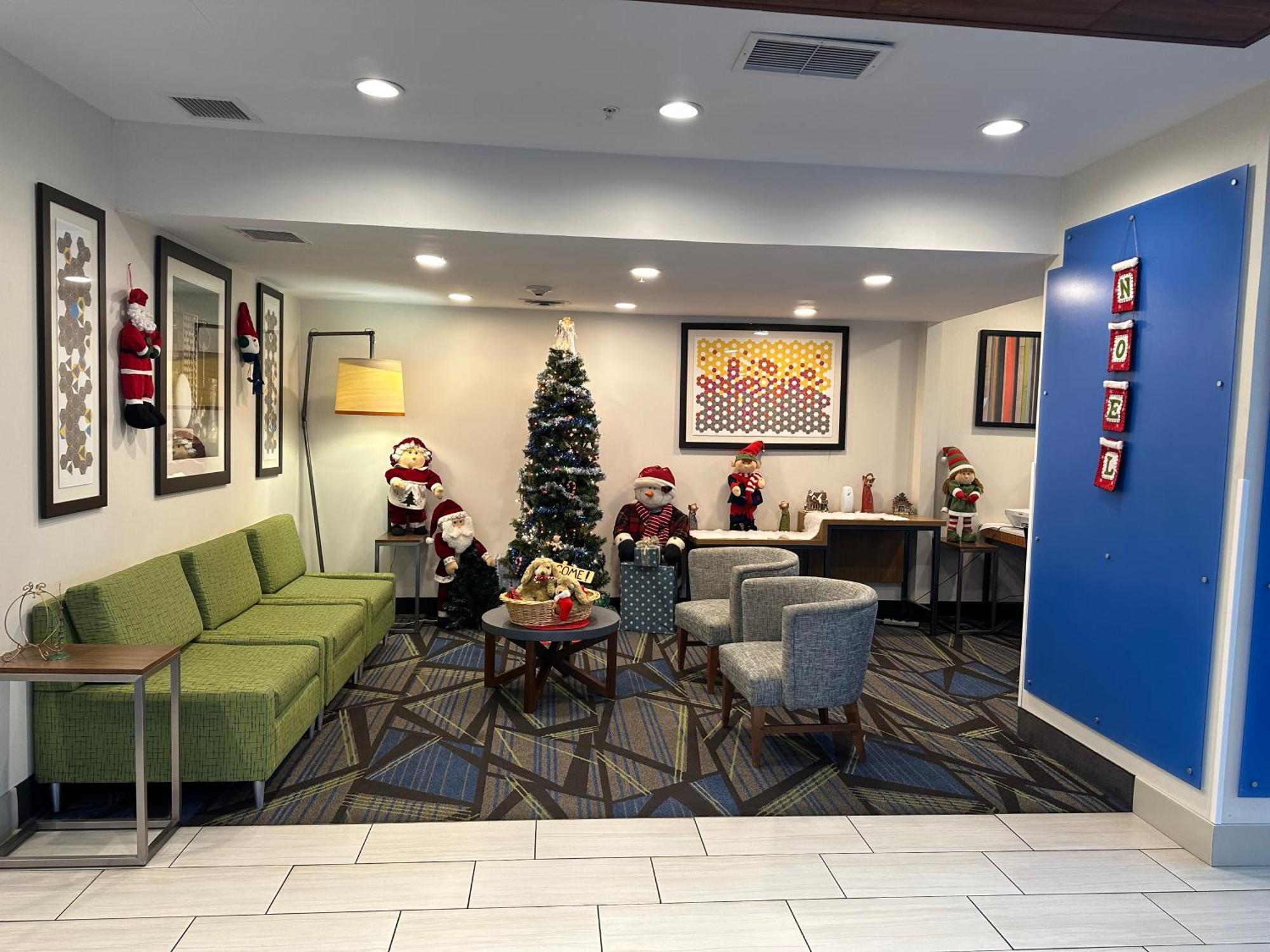 Holiday Inn Express Hotel & Suites Bryan-Montpelier By Ihg Holiday City Exterior foto
